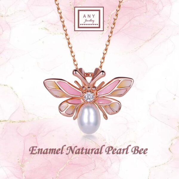 N2385 Enamel Natural Pearl Bee Necklace